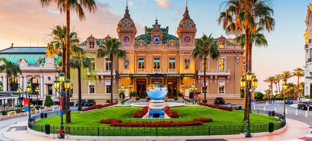 Famous Grand Casino