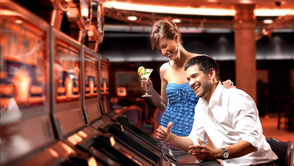 Advantages of Activating the Max Bet