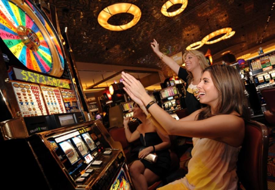 Why Are Slot Machines So Loved in Casinos?